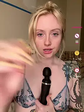 Snapshot of seeunexttuesday chatting on June 2026 03:40:02 AM seeunexttuesday online show from June 2026 03:40:02 AM