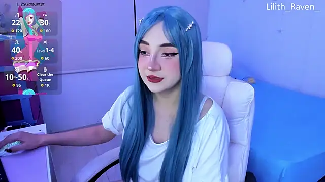 Snapshot of Lilith_Raven_ chatting on November 2025 02:33:01 AM Lilith Raven online show from November 2025 02:33:01 AM