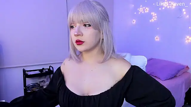 Snapshot of Lilith_Raven_ chatting on September 2025 03:46:02 AM Lilith Raven online show from September 2025 03:46:02 AM