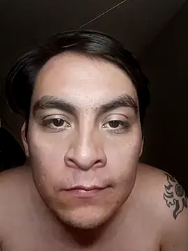 Snapshot of Ravenvodka chatting on September 2025 08:37:02 PM Ravenvodka online show from September 2025 08:37:02 PM