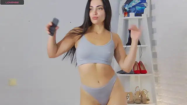 Agnessa online show from November 2025 07:18:02 AM