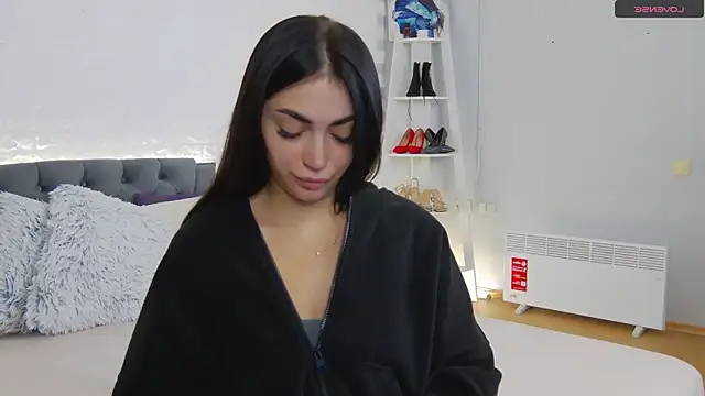 Agnessa online show from November 2025 09:10:01 AM