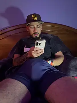 Jonny0399  online show from April 2026 07:25:02 AM