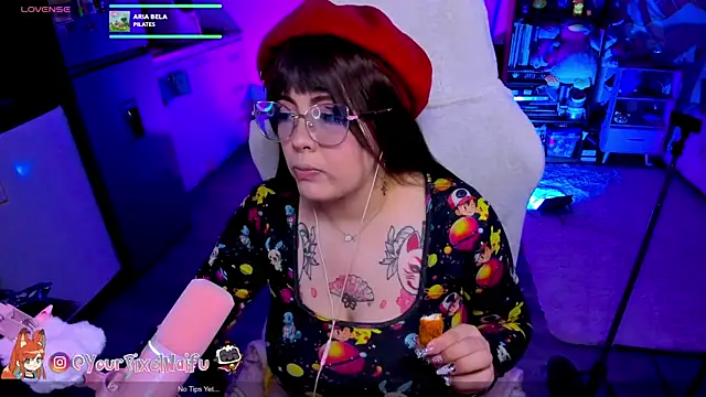 Snapshot of AlyssaRomanova chatting on October 2025 02:45:02 AM AlyssaRomanova online show from October 2025 02:45:02 AM