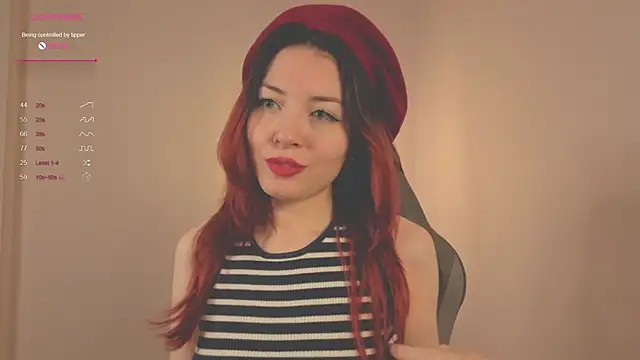 Snapshot of Pussy_Dream chatting on October 2025 08:43:01 PM Pussy Dream online show from October 2025 08:43:01 PM