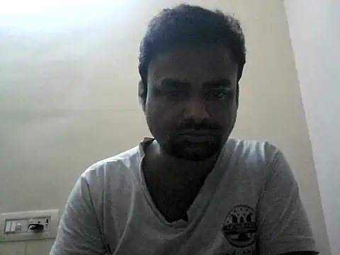 sree4143 online show from October 2025 04:52:01 PM