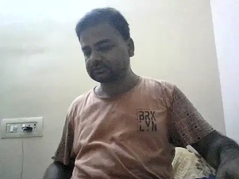 sree4143 online show from October 2025 02:54:02 PM