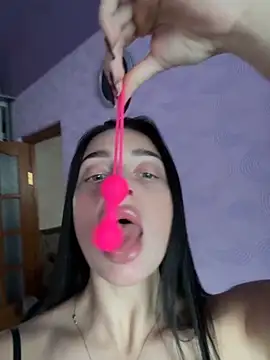 Snapshot of Soft_Pleasure chatting on November 2025 09:12:02 AM Soft Pleasure online show from November 2025 09:12:02 AM