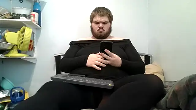 Snapshot of alexthe9t chatting on November 2025 08:14:01 PM alexthe9t online show from November 2025 08:14:01 PM