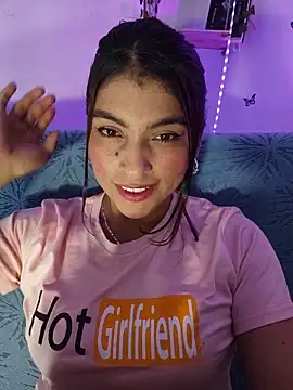 Fox Roxxan online show from June 2026 02:17:01 AM