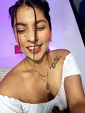 Fox Roxxan online show from May 2026 02:19:01 AM