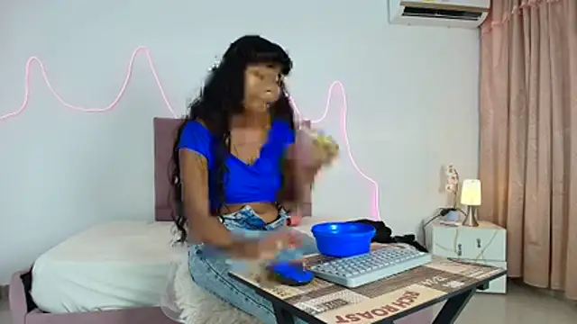 Andre lezcano online show from February 2026 07:57:02 PM