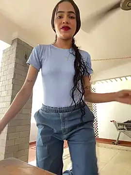 violeta 18x online show from December 2025 06:36:02 PM