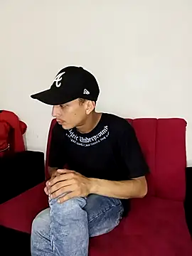 andrewcoopper1 online show from April 2026 01:52:01 AM