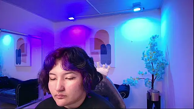 Ritsuka berry online show from November 2025 02:54:02 AM