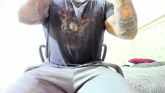 Snapshot of MISTER_VENOM chatting on October 2025 03:08:02 AM MISTER VENOM online show from October 2025 03:08:02 AM