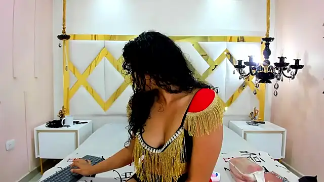 Sweet Lucyy online show from October 2025 04:35:01 AM