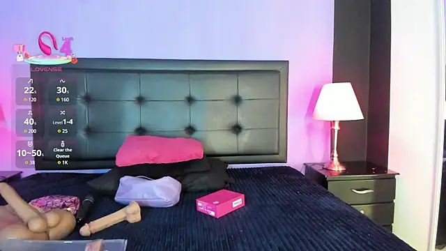 GreciaFox1 online show from April 2026 12:21:02 PM