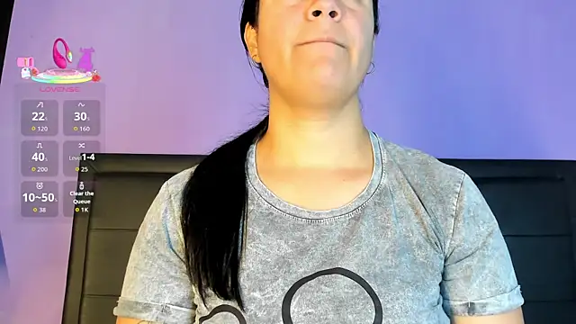 GreciaFox1 online show from May 2026 12:13:02 PM