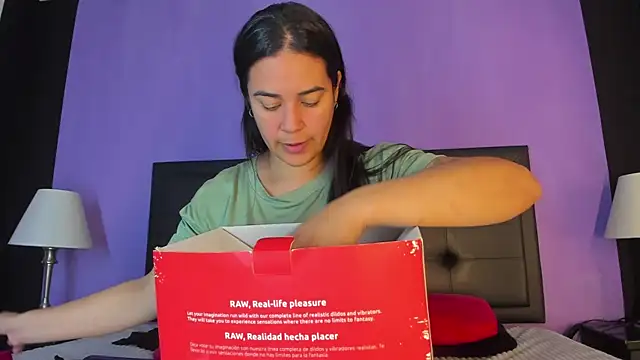 GreciaFox1 online show from April 2026 12:09:01 PM