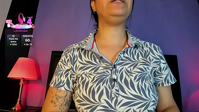 GreciaFox1 online show from May 2026 01:07:01 PM