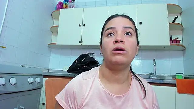 GreciaFox1 online show from October 2025 11:20:01 AM