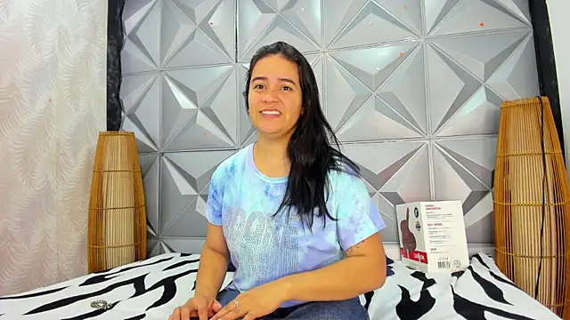 GreciaFox1 online show from December 2025 11:33:02 AM