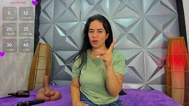 GreciaFox1 online show from November 2025 11:21:02 AM