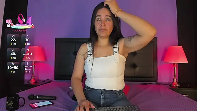 GreciaFox1 online show from April 2026 12:28:01 PM