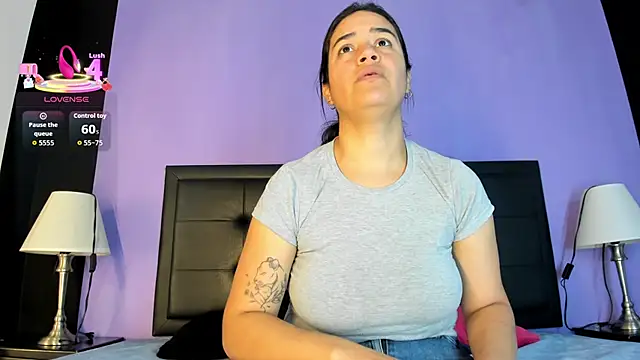 GreciaFox1 online show from May 2026 12:42:01 PM