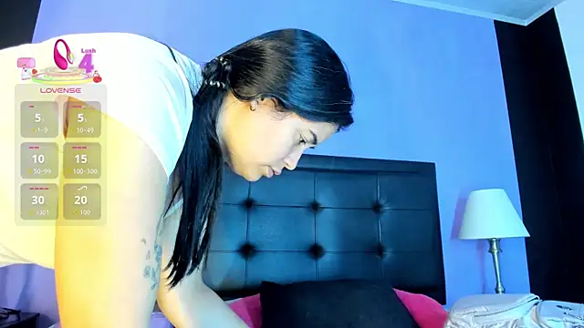 GreciaFox1 online show from May 2026 12:50:01 PM