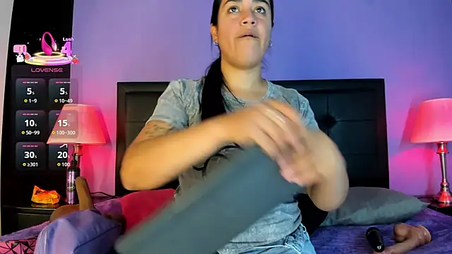 GreciaFox1 online show from June 2026 12:39:02 PM