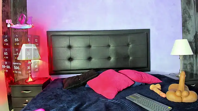 GreciaFox1 online show from February 2026 12:01:02 PM