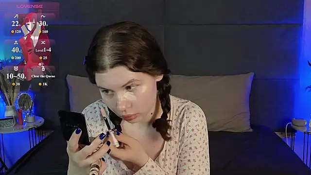 Snapshot of RianaRey chatting on June 2026 06:35:01 AM RianaRey online show from June 2026 06:35:01 AM