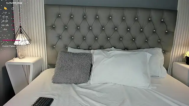 Snapshot of SofiAdanss chatting on September 2025 11:35:02 AM SofiAdanss online show from September 2025 11:35:02 AM
