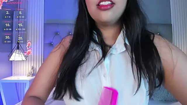 SofiAdanss online show from October 2025 11:42:02 AM