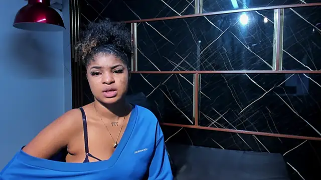 HannyThompson online show from October 2025 12:25:02 PM