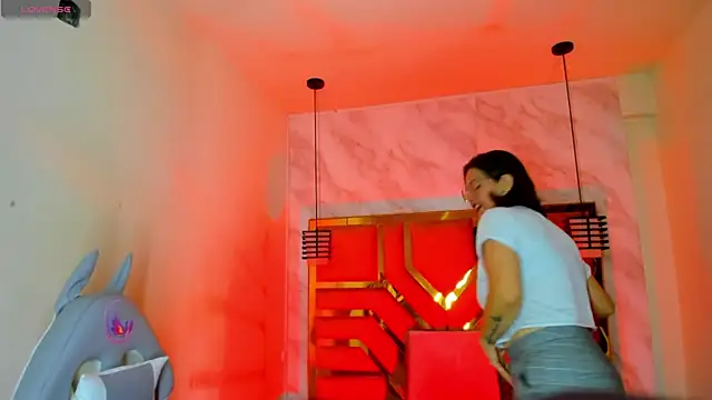 Luciifeer  online show from March 2026 06:48:01 PM