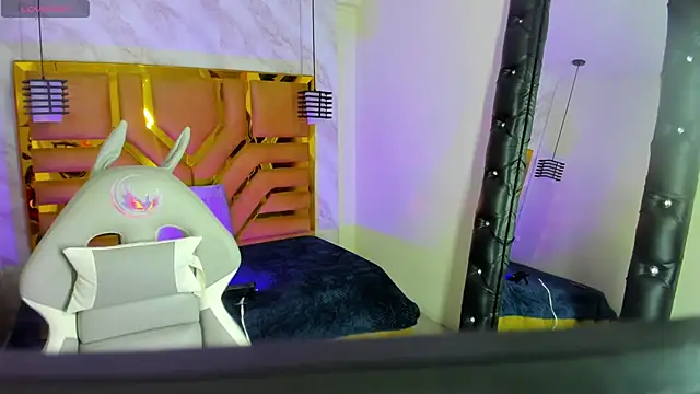 Luciifeer  online show from March 2026 06:42:01 PM