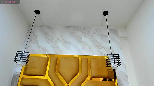 Luciifeer  online show from January 2026 06:35:02 PM