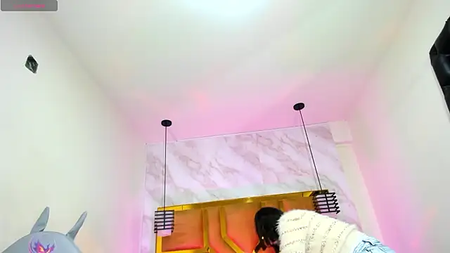 Luciifeer  online show from February 2026 07:13:01 PM