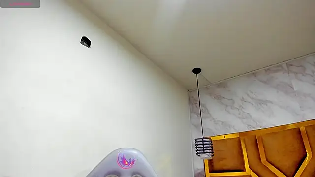 Luciifeer  online show from January 2026 06:37:01 PM