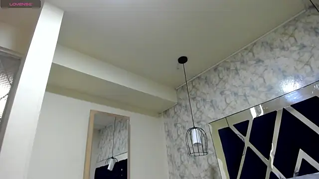 Luciifeer  online show from April 2026 03:37:01 PM