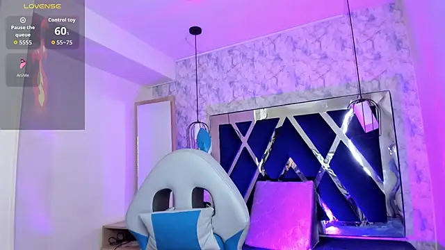 Luciifeer  online show from April 2026 07:58:02 PM