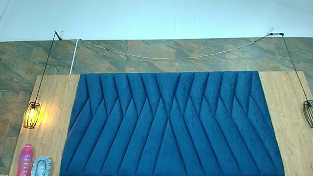 Emma Valencia 001 online show from September 2025 08:31:01 PM