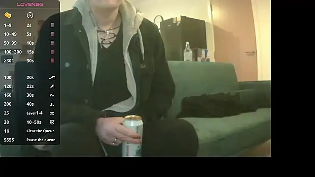 avamaxwell online show from April 2026 06:14:01 PM