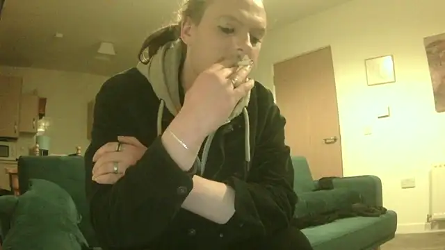 avamaxwell online show from April 2026 08:10:01 PM