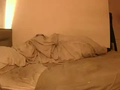 avamaxwell online show from October 2025 04:53:01 PM