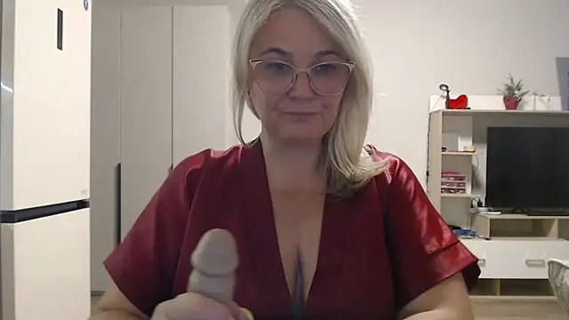 EleanoraDream online show from February 2026 01:02:01 PM