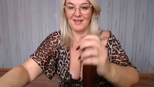 EleanoraDream online show from October 2025 10:25:01 AM